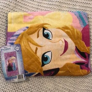 NWT Frozen Beach Towel